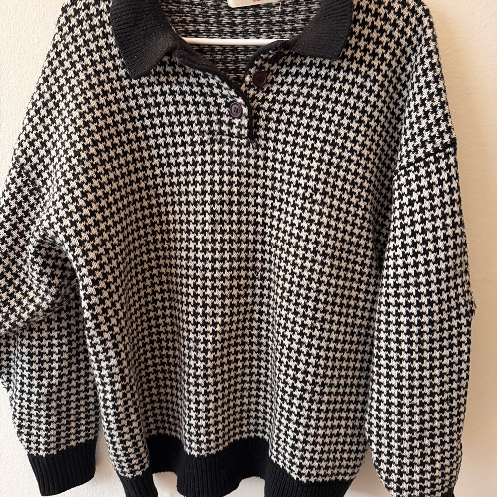 Vintage Houndstooth Women's Sweater